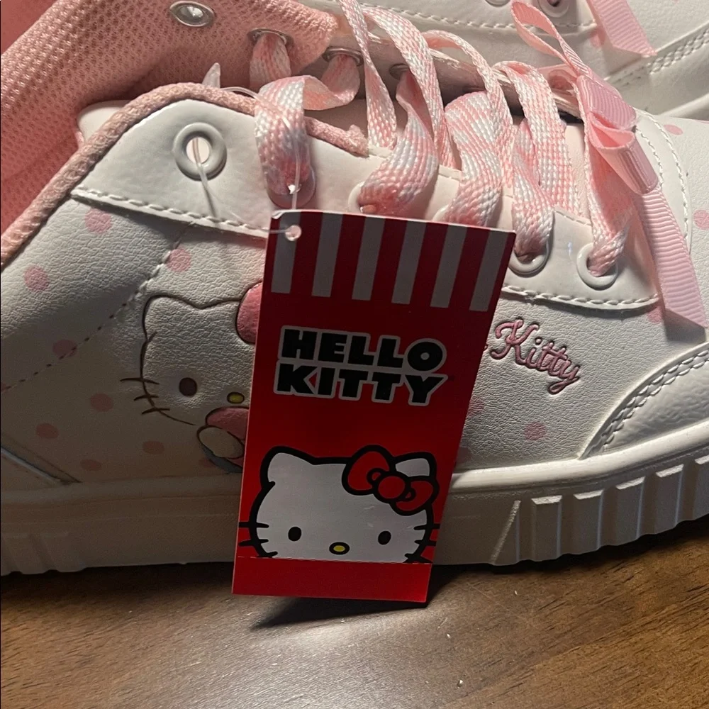 Hello Kitty Sneakers - Picture 5 of 6
